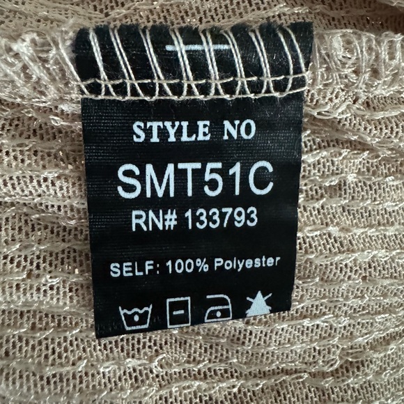 POL gold sequin tank top. Size Large. - Picture 3 of 5